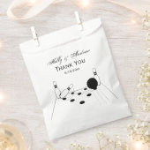 スポーツボーリングボールとピン フェイバーバッグ (クリップ留めされた状態)