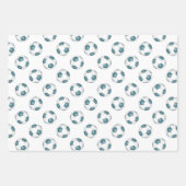 スポーツ誕生日ギフトセットティール(緑がかった色)ホワイトサッカー ラッピングペーパーシート (正面3)