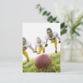 スポーツ遊選手がラグビーボールを持っている ポストカード (スタンド正面)