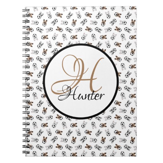 スポーティなサッカーの子犬モノグラムのたち ノートブック (正面)