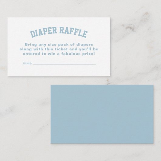 スポーティなブルーベビーシャワーおむつラッフルチケット エンクロージャーカード (正面/裏面)