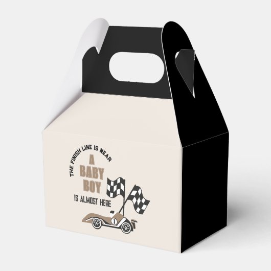 スポーティなレースカーボーイベビーシャワー フェイバーボックス (正面サイド)