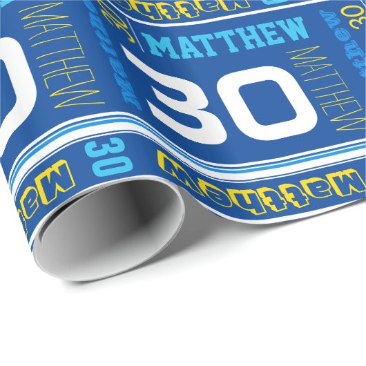 スポーティパーソナライズされたネーム年齢の青い誕生日ラップ ラッピングペーパー (ロールコーナー)
