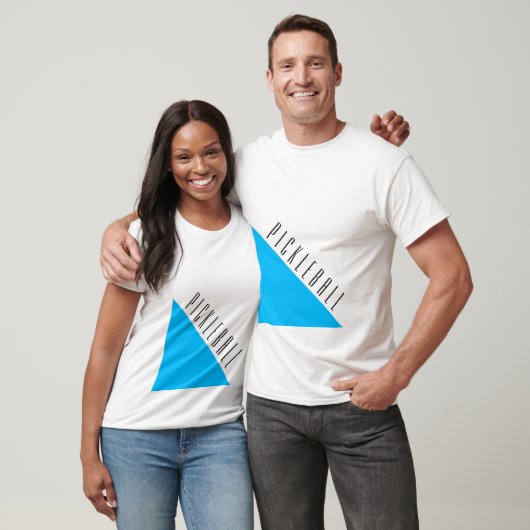 スポーティブライトスカイブルーウェッジトールピックボール文字 Tシャツ (ユニセックス)