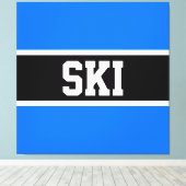 スポーティブライトブルー白黒ウィンタースキーストライプズ キャンバスプリント (インサイチュ (ウッドフロア))