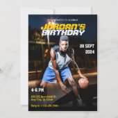 スポーティモダンスポーツ誕生日フォトマガジンカバー 招待状 (正面)