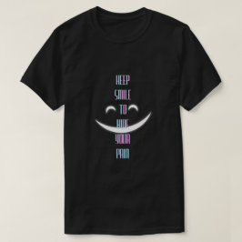 スマイルで痛みを隠せ グラフィックTシャツ Tシャツ