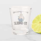 「スマイルに言うな」中指フェミニスト ショットグラス (裏面)