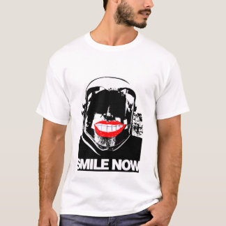 スマイルの今は澄んな空 Tシャツ