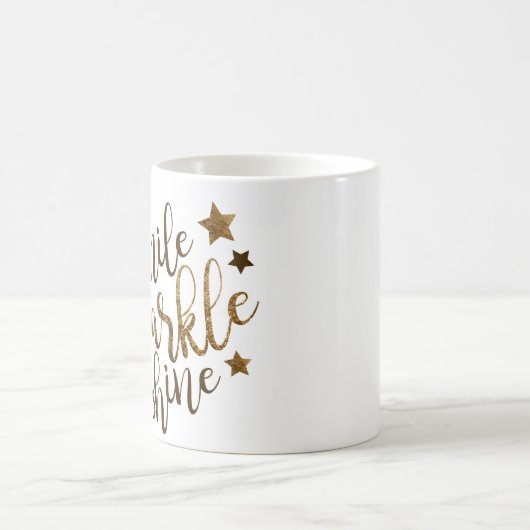 スマイルの輝きの輝やき-マグに文字を入れる星の金ゴールド コーヒーマグカップ (中央)