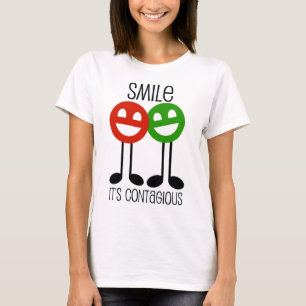 スマイルは伝染している Tシャツ