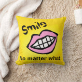 スマイルは漫画の唇に関係なく クッション (ブランケット)