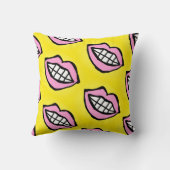 スマイルは漫画の唇に関係なく クッション (裏面)