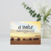 スマイルは軽い感動的引用文 ポストカード (スタンド正面)