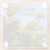 スマイルよく鮮やかな黄色のランタナフォトフラワー ガラスコースター (裏面)