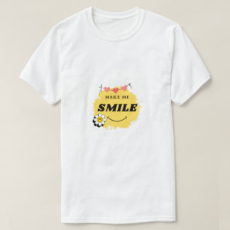 スマイルデザインの白いTシャツ Tシャツ