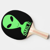 スマイルハッピーエイリアンギークユーモア小さな緑の男性 卓球ラケット (横)