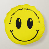 スマイルハッピーカップルのバレンタインスマイリー顔 ラウンドクッション (裏面)