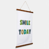 スマイル今日ウッドウォールタペストリー 吊り下げ型タペストリー (傾斜あり)