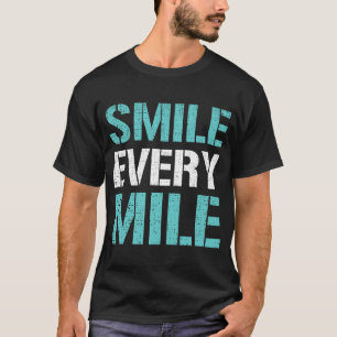 スマイル毎マイおもしろいルランニングズ走者 Tシャツ