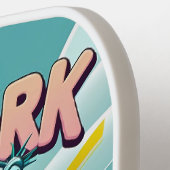 スマッシュの像 – ニューヨークのピックボールデザイン ピックルボールラケット (左詳細)