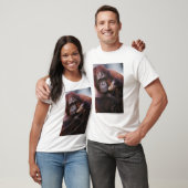 スマトラオランウータンのメスと赤ちゃん、ポンゴ Tシャツ (ユニセックス)