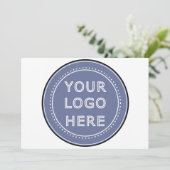 スマートで洗練された、パーソナライズされた シーズンカード (スタンド正面)