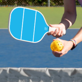 スマートなホワイト スポーティー ストライプ スカイブルー背景 ピックルボールラケット