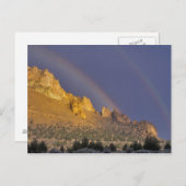 スミスの近くの岩の形成の上に二重の虹 ポストカード (正面/裏面)