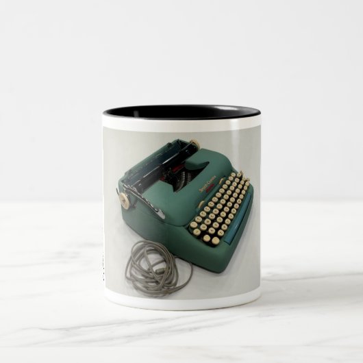 スミスコロナの電気携帯用タイプライター ツートーンマグカップ (中央)