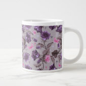 スミレの手の鈴とピンクの蝶の柄 ジャンボコーヒーマグカップ (右)
