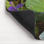 スミレの甘い花のラディバグ マウスパッド (コーナー)