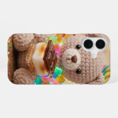 スモアが可愛い編みぐるみテディベア iPhone 16ケース (裏面横)