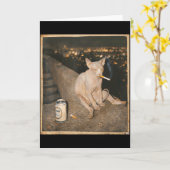 スモーキングスフィンクス猫ミーム 面白い猫が煙草を吸う カード (黄色い花)