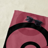 スモーキー・トパーズとブラック・サークル ビーチタオル (インサイチュ)