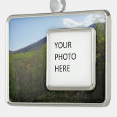 スモークの山々の春風景 シルバープレートフレームオーナメント (左)