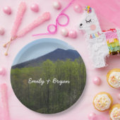 スモークの山々の春風景 ペーパープレート (パーティー)