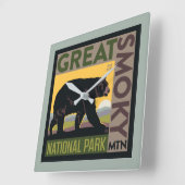 スモーク素晴らしマウンテン国立公園| Bear スクエア壁時計 (傾斜)