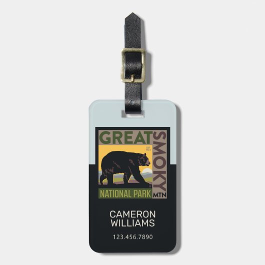 スモーク素晴らしマウンテン国立公園| Bear ラゲッジタグ (正面縦)