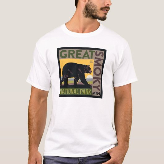スモーク素晴らしマウンテン国立公園| Bear Tシャツ (正面)