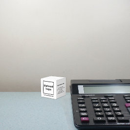 スモールホワイトボックス上のビジネスブランド フェイバーボックス