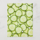 スライスしたキュウリのフルフレーム、白 ポストカード (正面)