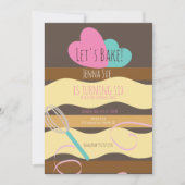 スライスしたケーキ飾の誕生日ピンクの散水器 招待状 (正面)