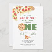 スライスのおもしろいモダンピザパーティーボーイファースト誕生日 招待状 (正面)