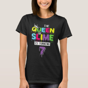 スライムの女王は7つのスライムクイーンが生まれ変わっている Tシャツ