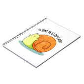 スライム気分が最高の面白いカタツムリのダジャレ ノートブック (左側)