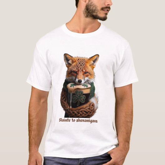 スライ エメラルド フォックス トースト Tシャツ (正面)