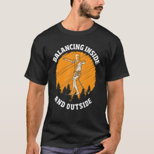 スラックラインヨガスラックの内側と外側のバランス Tシャツ