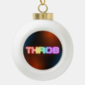 スリップリージョーの脈打つような虹色のグラデーションの厚いカウ セラミックボールオーナメント (正面)