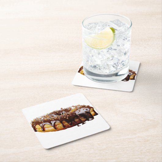 スリップリージョーの贅沢なドーナツは、濃厚で光沢のあるチョコレートグレーズで覆われている スクエアペーパーコースター (インサイチュ)